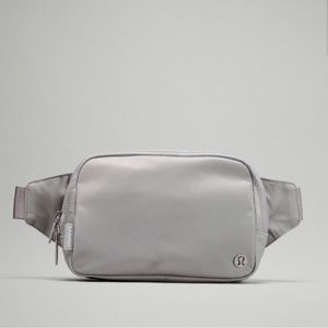 Everywhere Belt Bag 🍋